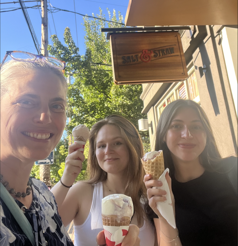 Hanna, Anna, and Faith eating ice cream